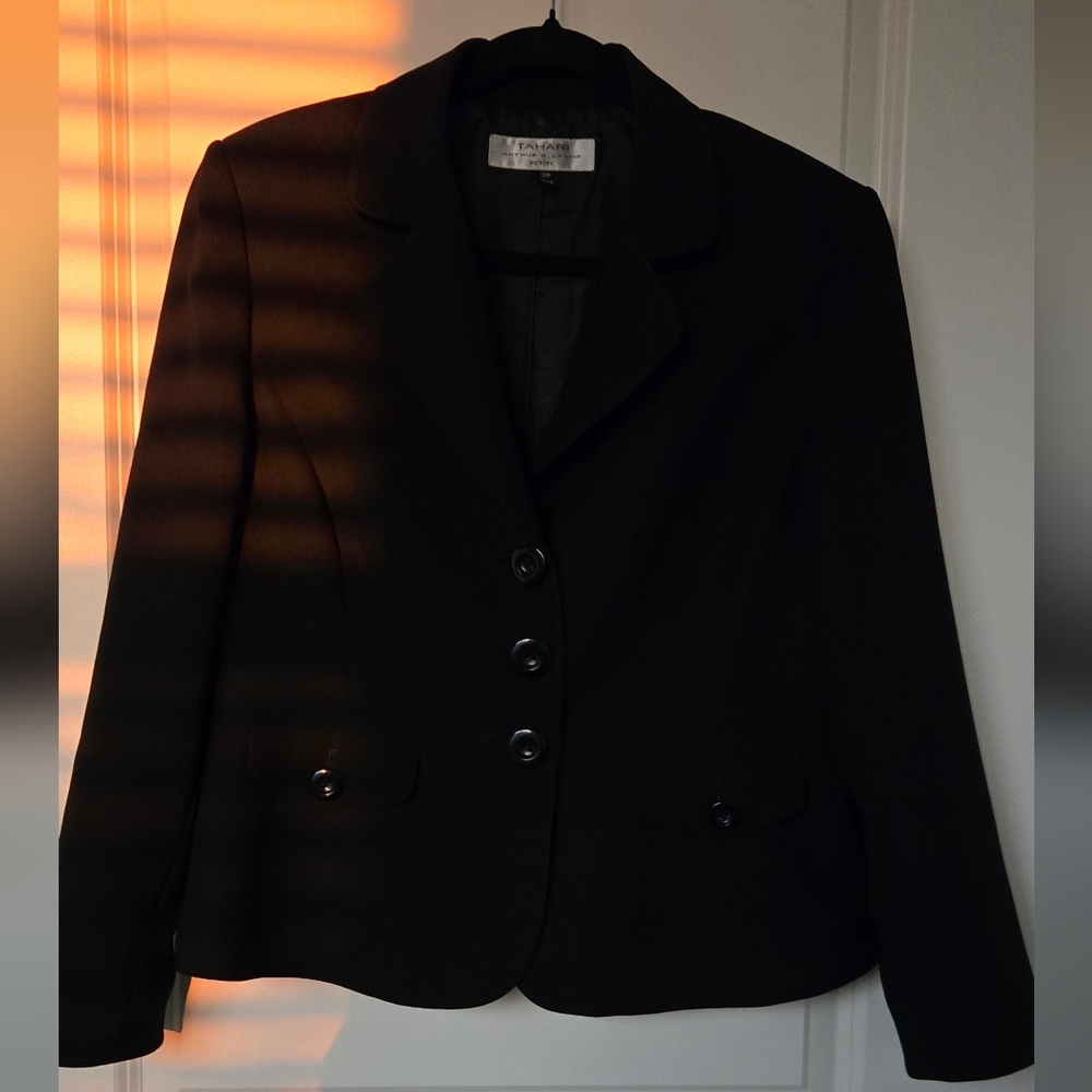 Tahari ASL Classic Black Blazer